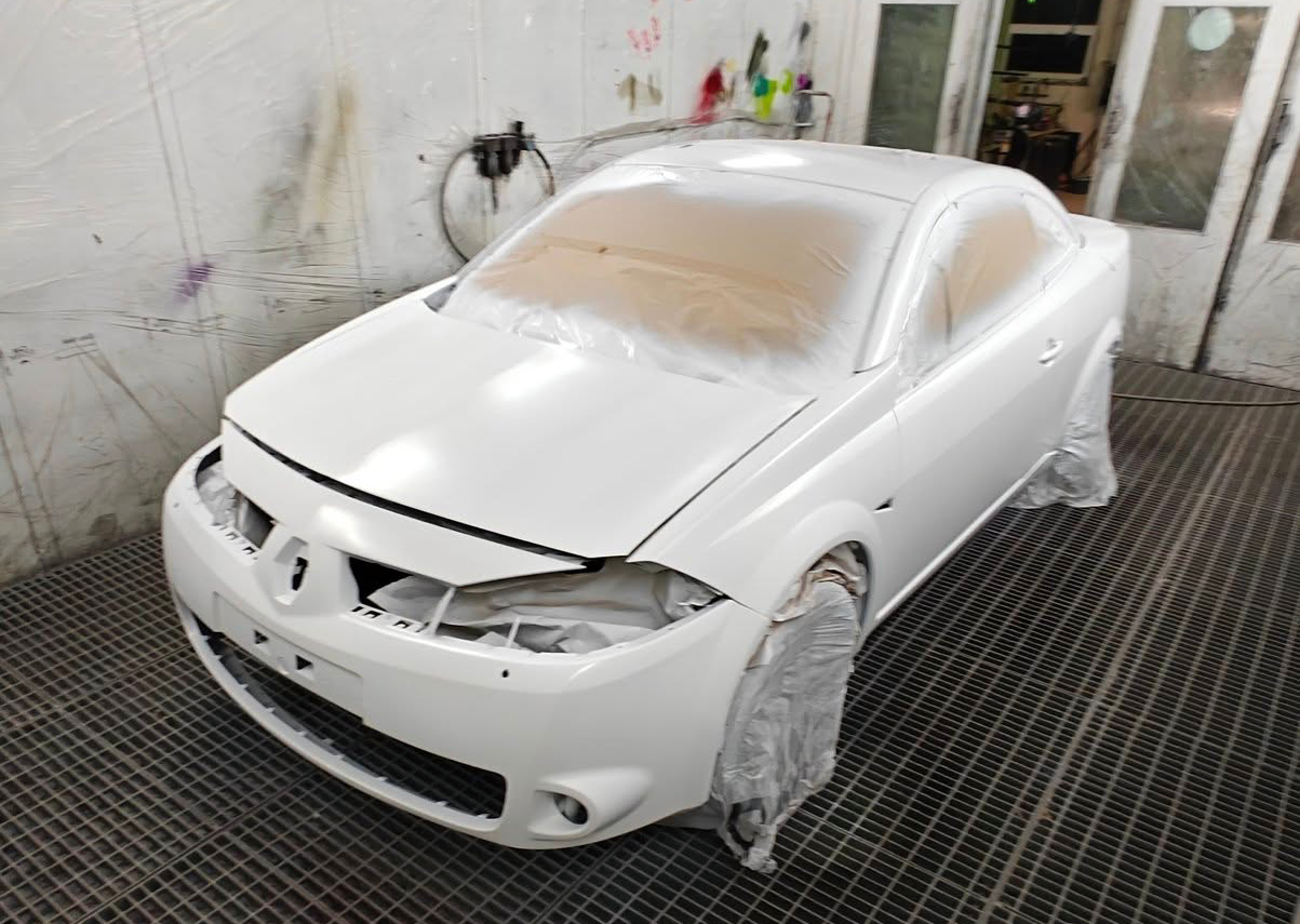 Przygotowanie auta do malowania artystycznego